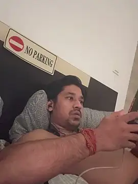 Jhonneeey online show from December 15, 2025, 12:49 am