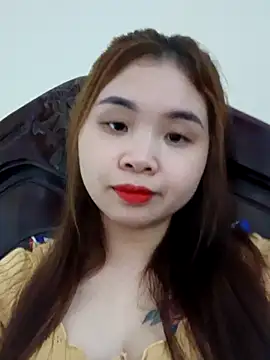 Snapshot of Queen-hot111 chatting on November 24, 2025, 12:27 pm Queen-hot111 online show from November 24, 2025, 12:27 pm