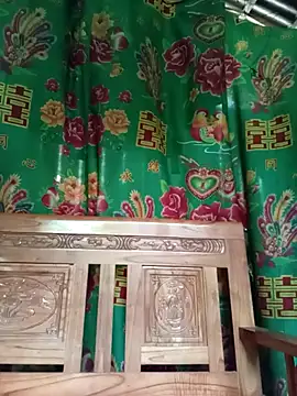 Lee-Thee online show from December 2, 2025, 1:17 am