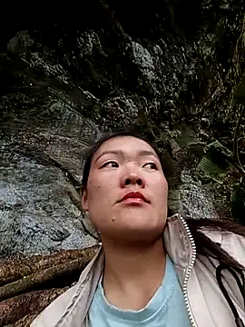 meomeo-00 online show from January 9, 2026, 8:43 am