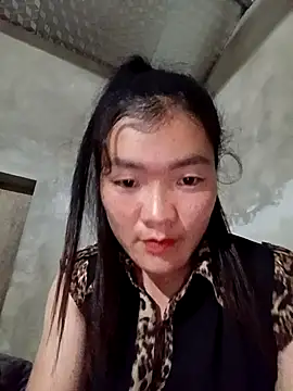 meomeo-00 online show from December 16, 2025, 2:21 pm