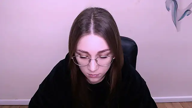 MillaTems  online show from December 20, 2025, 7:55 am