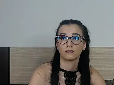 IvyCole online show from February 5, 2026, 8:37 pm