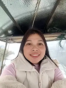 Snapshot of Cover-baa chatting on January 15, 2026, 8:07 am Cover-baa online show from January 15, 2026, 8:07 am