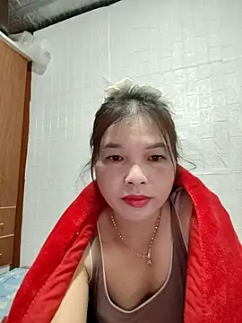 Snapshot of Cover-baa chatting on November 27, 2025, 8:31 pm Cover-baa online show from November 27, 2025, 8:31 pm