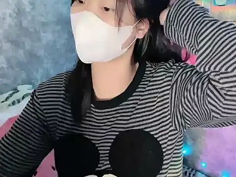 Hellen2999 online show from November 28, 2025, 3:56 pm