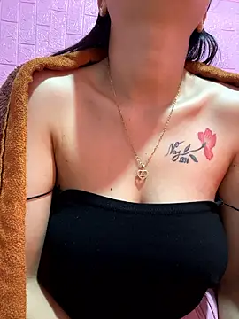 Snapshot of Baby-sexyy chatting on January 9, 2026, 1:23 am Baby-sexyy online show from January 9, 2026, 1:23 am