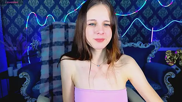 KarolinaSky online show from December 1, 2025, 6:58 am