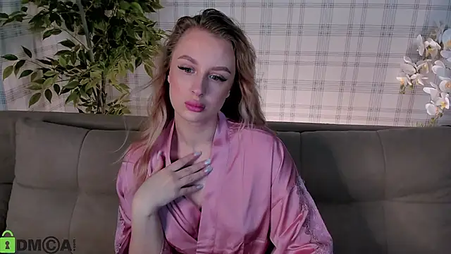 KiraRuiz online show from February 26, 2026, 1:16 am