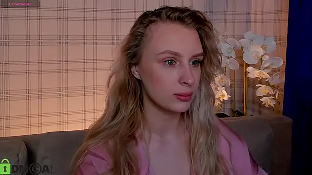 KiraRuiz online show from February 28, 2026, 12:43 am