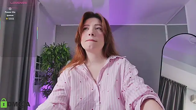 Snapshot of AmberRosewood chatting on January 19, 2026, 4:27 am AmberRosewood online show from January 19, 2026, 4:27 am