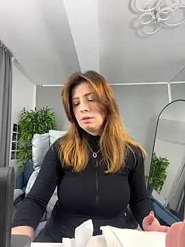 Snapshot of AmberRosewood chatting on February 26, 2026, 4:56 am AmberRosewood online show from February 26, 2026, 4:56 am