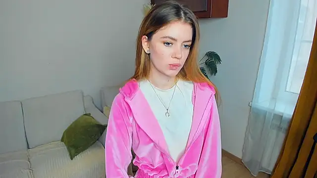 AngelesBenitz online show from November 28, 2025, 6:57 am