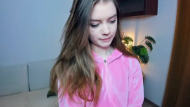 AngelesBenitz online show from February 10, 2026, 9:08 am