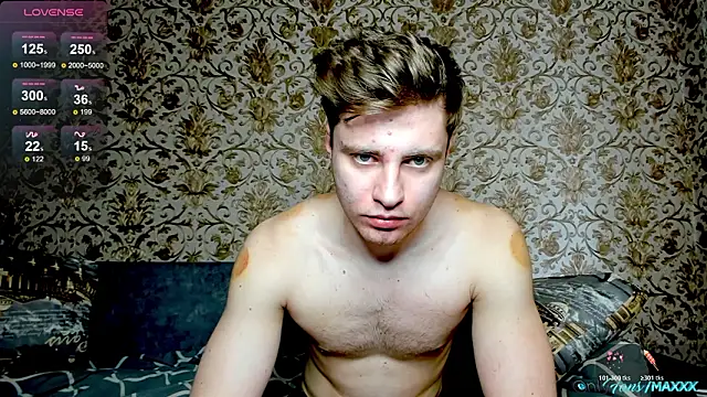 Maxhornyblondieman online show from March 19, 2026, 9:09 am