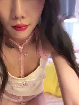 zizi 2 online show from December 1, 2025, 2:07 pm