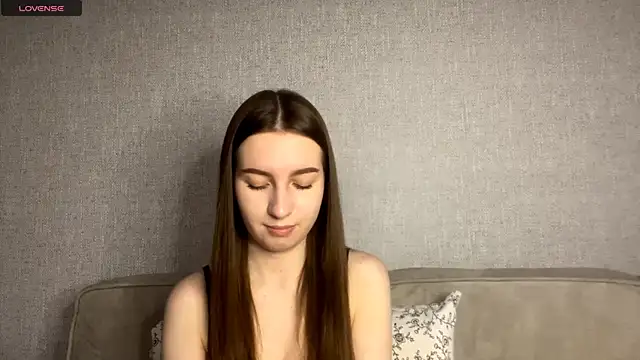 Snapshot of CindaWinn chatting on February 15, 2026, 3:22 pm CindaWinn online show from February 15, 2026, 3:22 pm