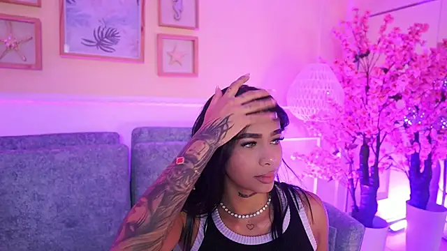 MeganLowell online show from February 21, 2026, 7:05 pm