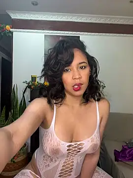 Esmerald 1111 online show from February 18, 2026, 10:12 am