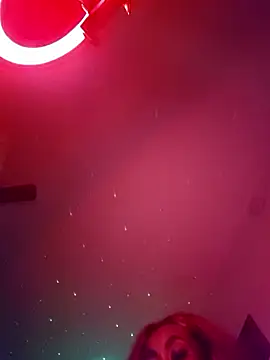 Snapshot of VenezuelaLuxeNoir chatting on January 11, 2026, 10:27 pm VenezuelaLuxeNoir online show from January 11, 2026, 10:27 pm