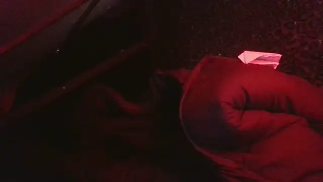 Snapshot of VenezuelaLuxeNoir chatting on December 21, 2025, 8:05 am VenezuelaLuxeNoir online show from December 21, 2025, 8:05 am