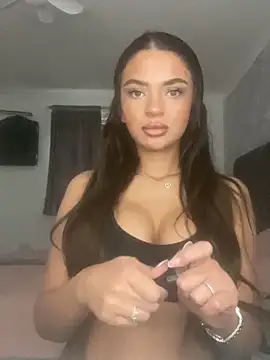 HazelBeautx online show from November 20, 2025, 10:05 am