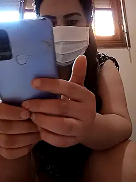 fati35flou online show from April 4, 2026, 4:35 pm