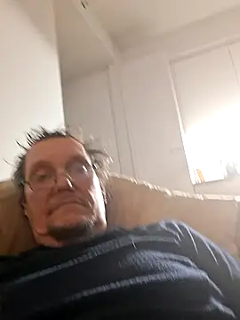 Dantekp online show from November 26, 2025, 5:02 pm