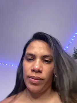 ArielleMillerr- online show from April 4, 2026, 5:41 pm