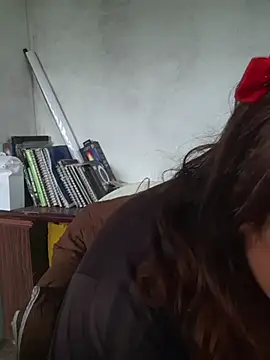 Valen-got online show from November 28, 2025, 6:52 pm