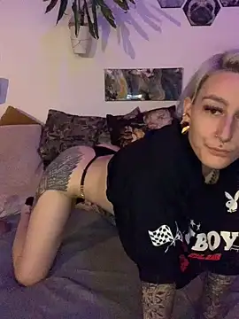 Shy-Ivy online show from June 1, 2026, 10:31 pm