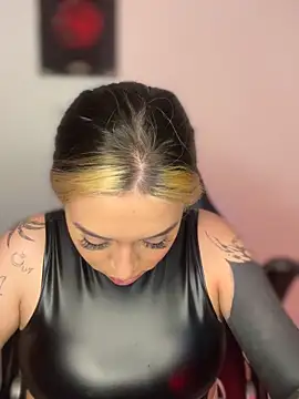 VeloraVyxen  online show from December 3, 2025, 1:50 am