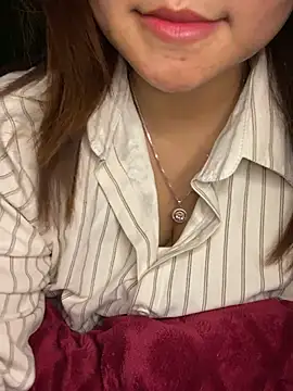 Sunset-yll online show from February 8, 2026, 8:17 pm