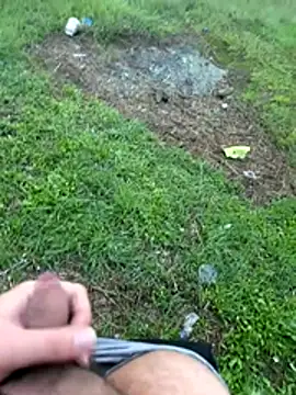 Locotre22 online show from November 18, 2025, 5:11 am