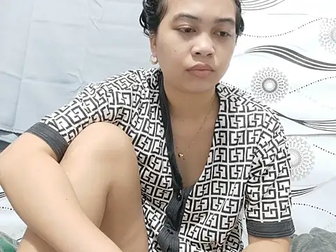 Snapshot of Ursexyasianskinny chatting on July 9, 2026, 5:19 am Ursexyasianskinny online show from July 9, 2026, 5:19 am