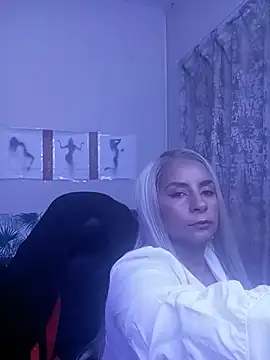 LaReineCleo online show from June 30, 2026, 10:37 am