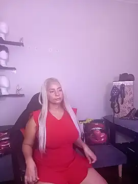 LaReineCleo online show from July 16, 2026, 11:07 am