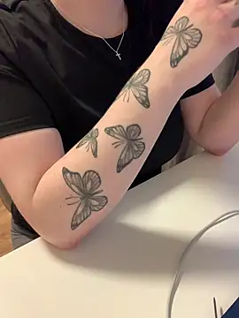 Ghostbaby02 online show from January 14, 2026, 3:04 pm