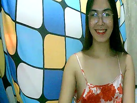 hottest solel online show from December 2, 2025, 11:01 am