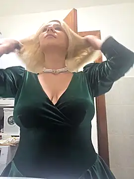 KaylinJan online show from March 21, 2026, 5:08 am