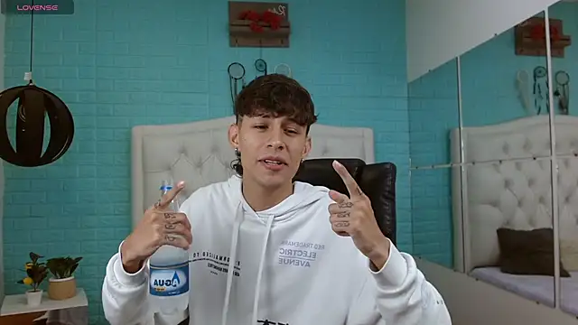 DraxBlade09 online show from April 18, 2026, 7:58 pm