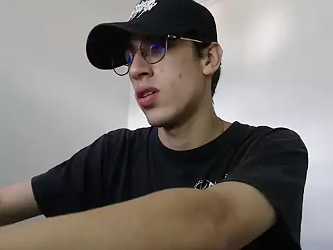 Dio  morningstar online show from November 18, 2025, 4:32 pm