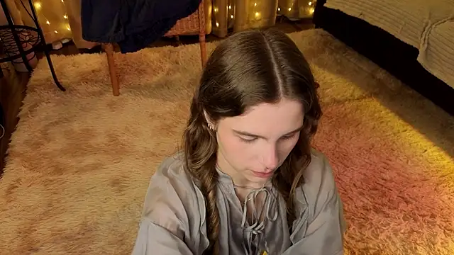 RozanneJordan online show from April 6, 2026, 5:14 pm