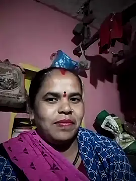 Qxjiya online show from December 3, 2025, 4:39 pm
