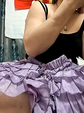 dis princess online show from December 22, 2025, 2:44 am