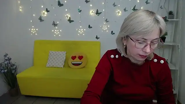 Snapshot of LaurenWishy chatting on February 23, 2026, 6:03 am LaurenWishy online show from February 23, 2026, 6:03 am