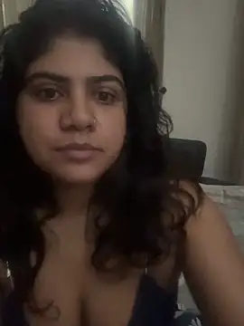 Snapshot of TiaBella_ chatting on February 23, 2026, 9:48 pm TiaBella online show from February 23, 2026, 9:48 pm