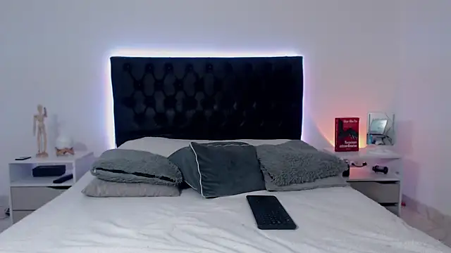 Snapshot of ray_Weeed chatting on November 27, 2025, 12:33 am ray Weeed online show from November 27, 2025, 12:33 am