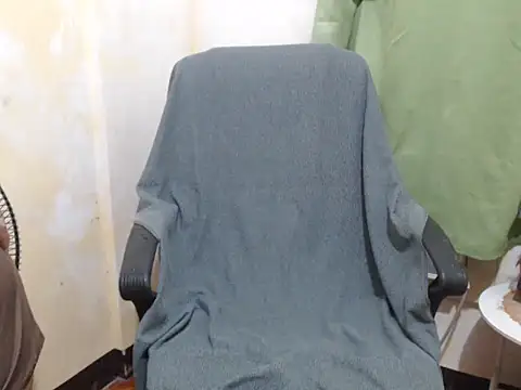 HotAsian Yazzi69 online show from December 21, 2025, 3:57 pm