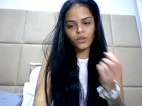 Anyynha online show from November 22, 2025, 4:44 am